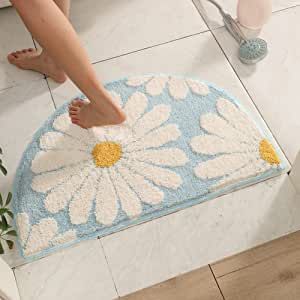 Baby blue vintage pastel daisy bathroom rug bath mat Daisy Bathroom, Unique Bathroom Decor, Extra Long Shower Curtain, Long Shower Curtains, Bedroom Mats, Floral Bathroom, Pretty Bathrooms, Toilet Rug, Eclectic Living