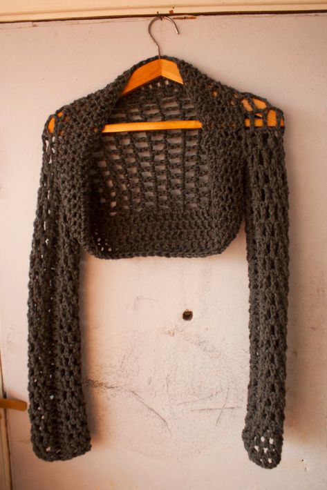 Easy Crochet Shrug, Crochet Shrug Pattern Free, Crochet Shrug Bolero, Wedding Crochet, Shrug Crochet, Crochet Bolero Pattern, Diy Knit, Bolero Pattern, Crochet Shrug Pattern