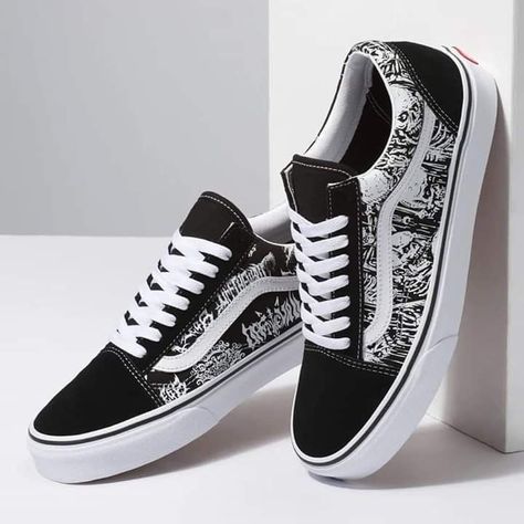 Sick Shoes, Vans Shoes Fashion, Vans Shoes Women, Custom Vans Shoes, Mens Vans Shoes, Tenis Vans, Diy Sneakers, Nike Boots, Trendy Mens Fashion