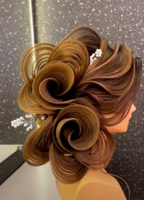 Crazy Updos Creative, Avante Garde Hairstyle, Sanggul Gala, Svecane Frizure, Roses Hairstyle, Extravagant Hairstyles, Long Hair Designs, Bridal Hair Tutorial, High Fashion Hair