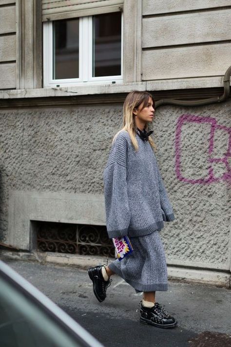 Knitted Street Style, Milano Street Style, Mode Dope, This Time Tomorrow, Milan Fashion Week Street Style, Milan Street Style, Street Dress, Looks Street Style, Autumn Street Style