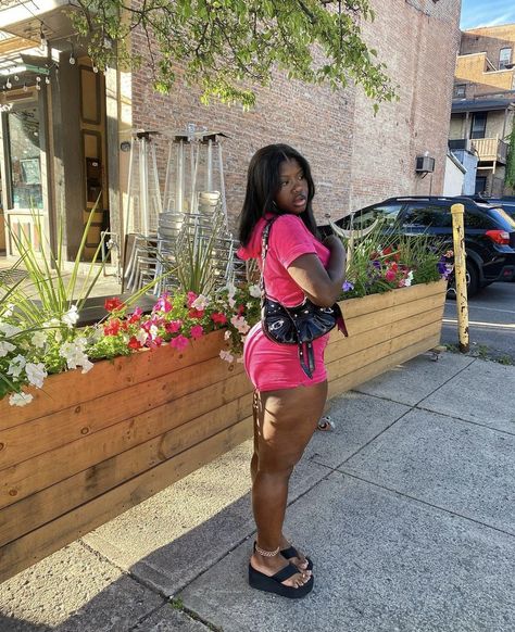 Pink Platform Sandals Outfit, Sandal Outfits Black Women, Platform Sandals Outfit Aesthetic, Cute Summer Outfits Black Women, Platform Sandals Outfit, Sandals Outfit, Streetwear Fashion Women, Cute Swag Outfits