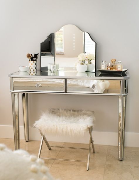 Bedroom Vanity Set, Small Baby Room, Mirrored Bedroom Furniture, Bedroom Reveal, Fancy Things, Beauty Corner, Black Living Room, Bedrooms Decor, Style Background