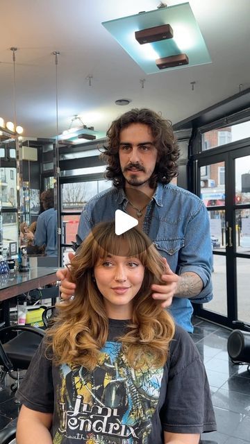 83K views · 16K likes | That hair guy on Instagram: "70s Hollywood Hair ✂️ • • • • Using @matrix setter mousse & wax builder spray  • • • • • • #70s #hollywood #70shair #70saesthetic" 70s Flip Hair, 70s Hair Round Face, Shag 70s Hair, 70s Feathered Hair Long, 70s Hollywood Hair, Goldie Hawn Hair 70s, Seventies Bangs, How To Style 70s Hair, 70s Hairstyles For Long Hair Hippie