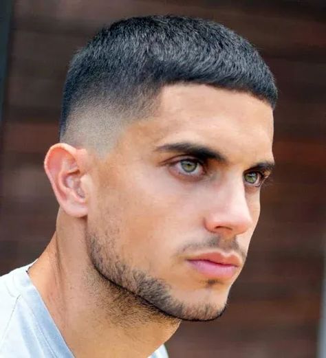 Long Buzz Cut with Low Bald Fade - Check out the best haircuts for men to find cool styles and fresh cuts. These stylish men's hairstyles will transform your look! #menshaircuts #menshair #fade Long Buzz Cut, Buzz Cut For Men, Buzz Cut Styles, Buzz Haircut, Men Fade Haircut Short, Short Fade Haircut, Buzz Cut Hairstyles, Edgars Haircut, Low Fade Haircut