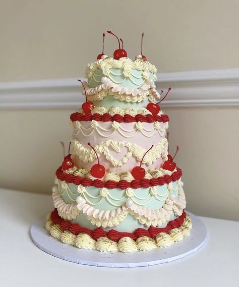 Rococo Cake Aesthetic, Rococo Cake, 1950s Cake, Retro Wedding Cakes, Bolo Vintage, Tiered Cakes Birthday, Vintage Birthday Cakes, Two Tier Cake, 80s Prom