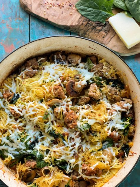 Spaghetti Squash With Sausage, Squash With Sausage, Baked Spaghetti Squash Recipes, Sausage And Spaghetti Squash, Spaghetti Squash Recipes Healthy, Roasted Spaghetti Squash, Baked Spaghetti Squash, Spaghetti Squash Recipes, Sweet Italian Sausage