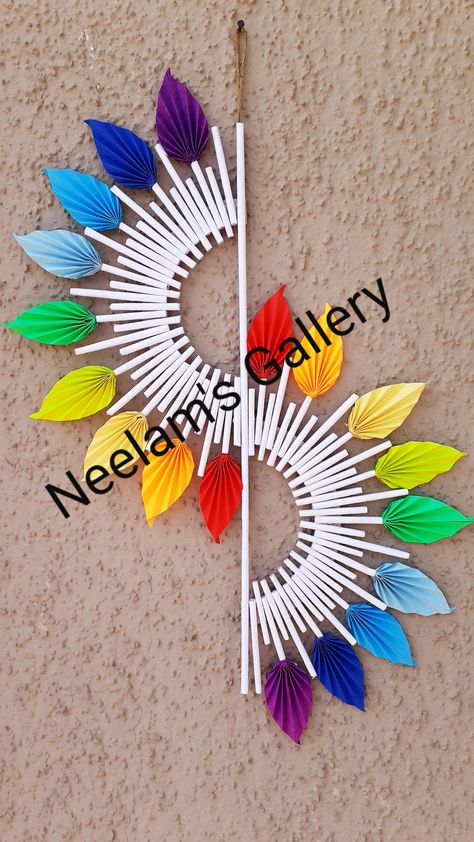 Flower Making Crafts, Paper Flowers For Kids, Hanging Crafts, Paper Craft Videos, Crafts Paper Flowers, Diy Crafts Paper, Paper Flower Wall Decor, Hanging Craft, Paper Wall Hanging