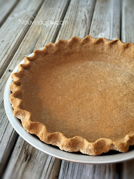 gluten free vegan Buttery Cinnamon Buckwheat Crust with a fluted edge Gluten Free Crepes, Pie Dough Recipe, Low Sugar Desserts, Buttery Pie Crust, Raw Vegan Desserts, Raw Recipes, Gluten Free Egg Free, Gluten Free Pancakes, Raw Desserts