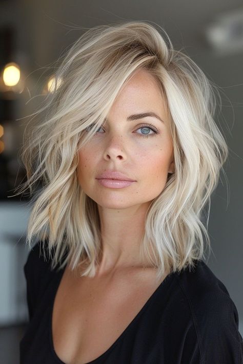 Classic Wedding Hair, Silver Blonde, Messy Short Hair, Blonde Hair Inspiration, Hair 2024, Hair Affair, Haircuts For Medium Hair, Chic Hairstyles, Summer Hair Color