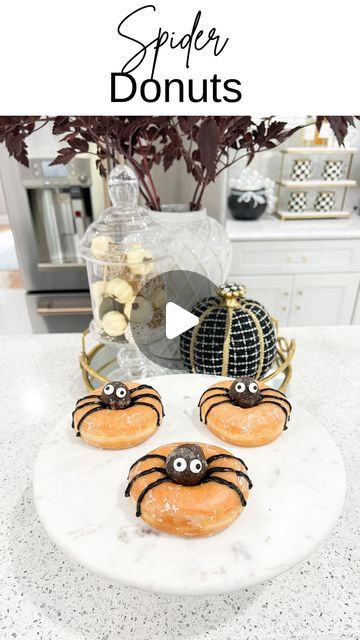 Rachael Jacovino | Organization & Decor | Amazon Finds | These Spider Donuts are a fun and easy Halloween Treat 🕷️

#halloween #halloweendesserts #halloweendiy #donuts #halloweenparty... | Instagram Spider Donuts, Spider Treats, Decor Amazon Finds, Halloween Snack Mix, Kids Halloween Food, Halloween Donuts, Donut Decorations, Halloween Treats Easy, Halloween Baking