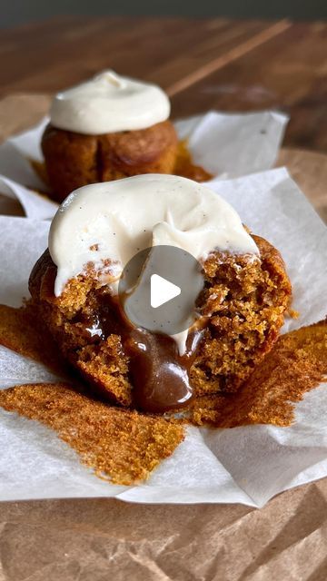 Kiley O'Donnell on Instagram: "BROWN BUTTER PUMPKIN CARAMEL LATTE CUPCAKES

Will never, ever get over this combo ✨ Recipe below OR comment ‘PUMPKIN’ to get the recipe sent to you 🤎

#Recipe Details (makes 12):
Brown Butter Pumpkin Cupcakes:
- 1/2 cup salted butter
- 1 1/2 cups all-purpose flour
- 2 tsp pumpkin pie spice (sub: cinnamon)
- 1 tsp baking powder 
- 1/2 tsp baking soda
- 1/4 tsp salt
- 1/2 cup brown sugar
- 1/3 cup maple syrup
- 2 eggs, room temp
- 1 cup pumpkin puree
- 1 shot (3 tbsp) espresso, room temp
- 2 tsp vanilla extract
Salted Caramel:
- 6 tbsp coconut oil, melted
- 1/2 cup smooth almond butter
- 3/4 cup maple syrup
- 3/4 tsp salt
Coffee Cream Cheese Frosting:
- 8 oz cream cheese, softened
- 1/4 cup salted butter, softened
- 2 cups powdered sugar
- 1/2 tsp vanilla bean Espresso Cupcakes, Flourless Desserts, Cupcake Frosting Recipes, Pumpkin Roll Cake, Pumpkin Chai, Sweet Coffee, Pumpkin Caramel, Caramel Latte, Coffee Cream