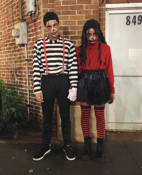 Killer Clowns Costume, Horror Costume Couples, Killer Clown Couple Costume, Scary Clown Couple Costumes, Clown Costume Couple, Diy Scary Clown Costume, Couples Clown Costumes, Couple Clown Makeup, Face Paint Scary