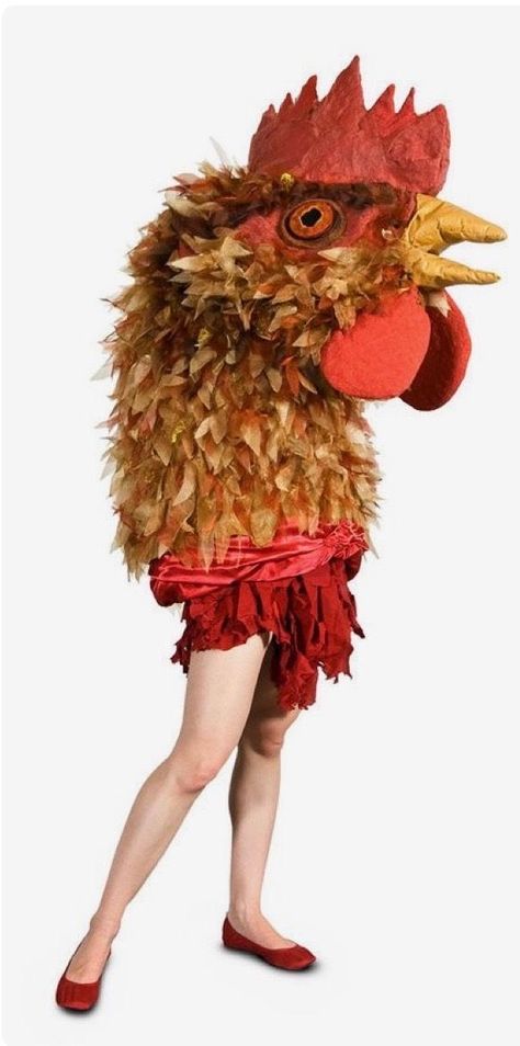 Rooster Costume, Chicken Halloween, Giant Chicken, Chicken Head, Best Halloween Costumes Ever, Chicken Costumes, Expo West, Monster Prom, Fancy Dress Up