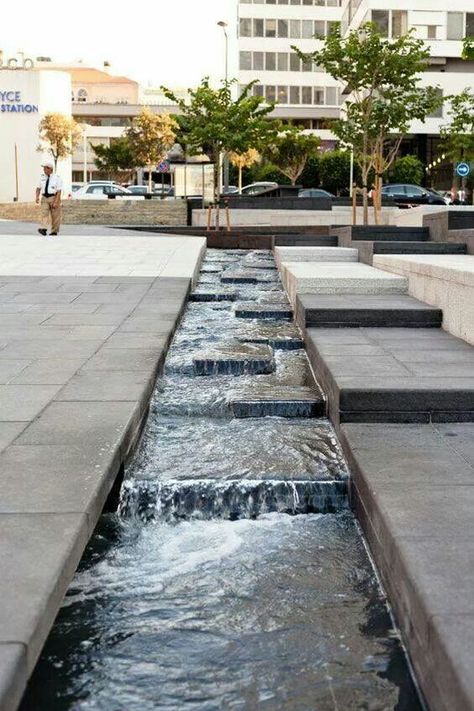 Modern Water Feature Entrance, Waterfall Architecture, Fountain Architecture, Water Rill, Square Architecture, Kolam Air, Fountain Ideas, Landscape And Urbanism Architecture, Water Architecture