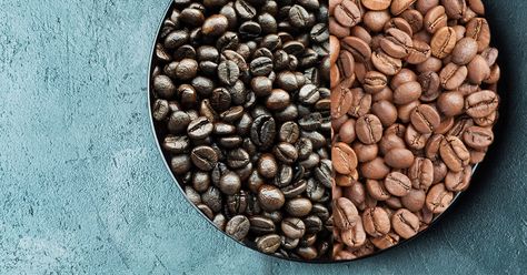 Light Vs Dark, Light Roast Coffee, Different Coffees, Breakfast Bites, Coffee Health Benefits, Coffee Benefits, Dark Roast Coffee, Roast Coffee, Espresso Drinks