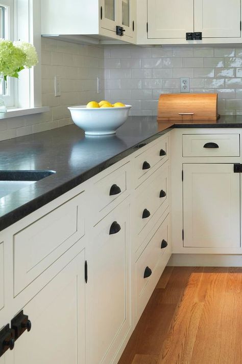 Cabinets With Black Hardware, Black Hardware Kitchen, White Cabinets Black Countertops, Kitchen Black Counter, Complementing Colors, White Cabinets White Countertops, Black Kitchen Countertops, Countertops Black, Black Countertop