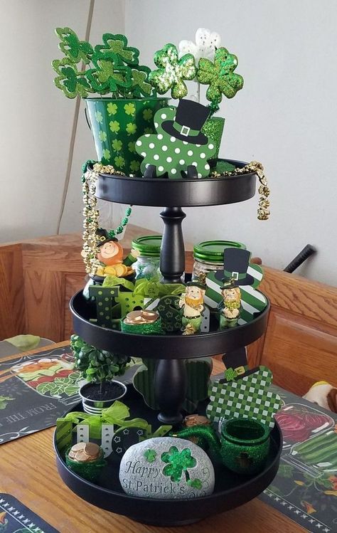 Sant Patrick, Three Tiered Tray, 3 Tiered Tray, Tier Tray Ideas, St Patricks Decorations, Three Tier Tray, 3 Tier Stand, 3 Tier Tray, St Patricks Day Decor