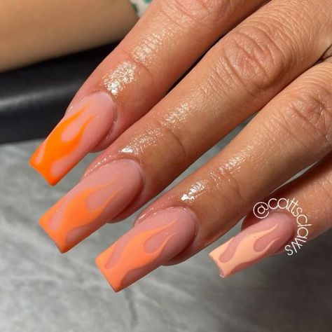 Fire Orange Nail Art - Orange manicure ideas tranding right now! 60+ increadible examles of orange designs for different nail shapes. Flame Nails Orange, Orange Manicure Ideas, Flame Nail Designs, Orange Manicure, Bright Orange Nails, Orange Ombre Nails, Orange Nail Art, Luv Nails, Flame Nails