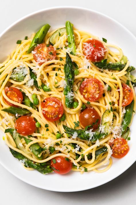 Easy Pasta Primavera, Recipe For Spaghetti, America's Test Kitchen Recipes, Pasta Primavera, Vegetable Pasta, Cooks Illustrated, Spring Vegetables, Americas Test Kitchen, Spaghetti Recipes