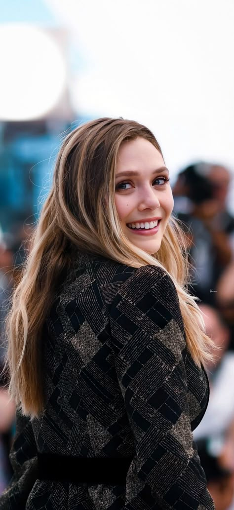 Elizabeth Olsen Elizabeth Olsen Wallpaper, Elizabeth Olsen Photoshoot, Olsen Scarlet Witch, Elizebeth Olsen, Lizzie Olsen, Elizabeth Olsen Scarlet Witch, Katherine Mcnamara, Marvel Women, Elizabeth Olsen