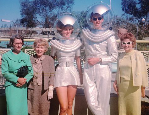 The Vault of Retro Sci-Fi — vintagegal:   Disneyland, 1961 Disneyland 1955, Disney Faces, Retro Disneyland, Disneyland Tomorrowland, Space Age Fashion, Disneyland Vintage, Space Costumes, Astronaut Costume, Space Man