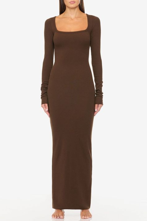 Square Neck Maxi Dress Square Neck Maxi Dress, Best Wedding Guest Dresses, Draped Midi Dresses, Uniform Dress, Best Dress, Cashmere Dress, Backless Maxi Dresses, Dress Out, Parisian Chic