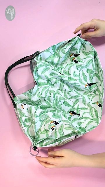 Tendersmile Handmade, Diy Grocery Bags, Foldable Shopping Bag, Homemade Bags, Bag With Zipper, Sewing Tips, Market Bag, Diy Bag, Sewing Ideas