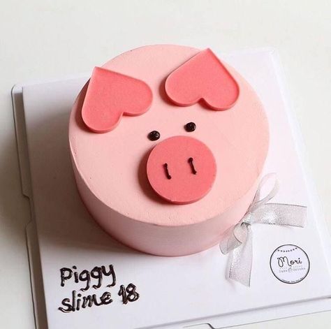 Cake Decorating Funny, Piggy Cake, Cake Designs For Girl, Pig Birthday Cakes, Pig Cake, Funny Birthday Cakes, Mini Cakes Birthday, Simple Cake, Creative Birthday Cakes