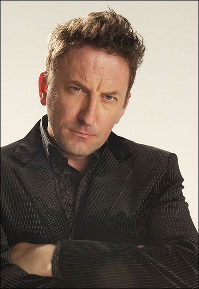 Lee Mack Mack Wilds, Return Of The Mack Song, Wife Carrying, Tommie Lee Memes, Not Going Out, British Comedians, Lee Mack, Play Darts, Comedy Actors