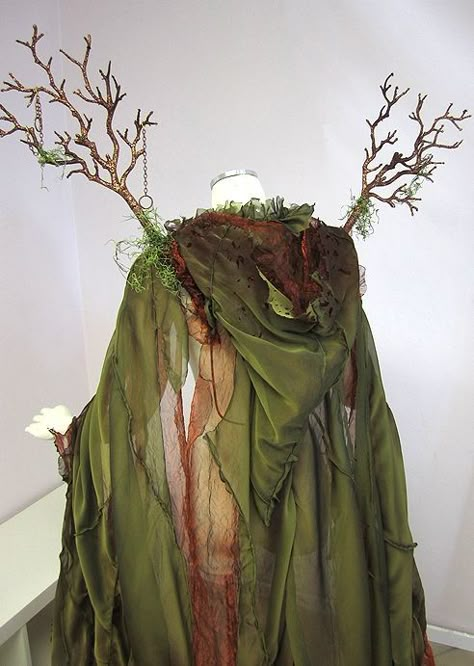 Fae Fashion, Style Steampunk, Fairy Clothes, Hooded Cloak, Midsummer Nights Dream, Fairy Fashion, Fantasy Costumes, Fairy Costume, Fantasy Clothing