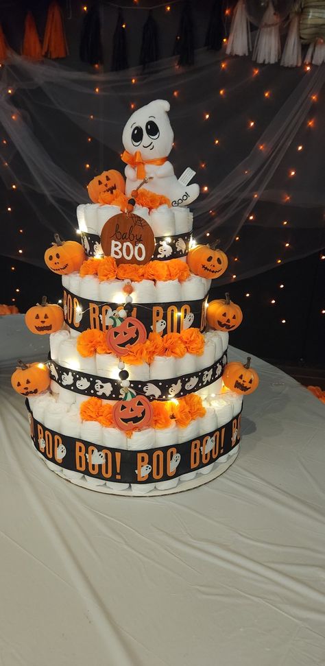 Spooky Diaper Cake, Diaper Cake Halloween Theme, Halloween Themed Diaper Cake, Halloween Diaper Cake Ideas, Spooky Sprinkle, Halloween Diaper Cake, Shower 2023, October Baby Showers, Baked Steak