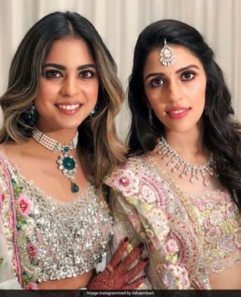 Akash Ambani, Shloka Mehta's Grand Engagement. Check Out The Guest List Brother Wedding Dress For Sister, Wedding Dress For Sister, Brother Wedding Dress For Sister Indian, Ambani Family, Shloka Mehta, Akash Ambani, Isha Ambani, Brother Wedding, Nita Ambani