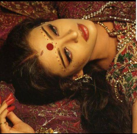 Vintage Bollywood Aesthetic, South Asian Aesthetic, Desi Love, Sanjay Leela Bhansali, Retro Bollywood, 3 Women, Aishwarya Rai Bachchan, Vintage Bollywood, Indian Aesthetic