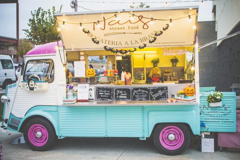 Retro style vintage food truck. Retro style vintage truck naif royalty free stock photo Vintage Food Truck, Food Van, Fashion Truck, Food Truck Business, Caravan Renovation, Retro Food, New Luxury Cars, Coffee Truck, Food Truck Design