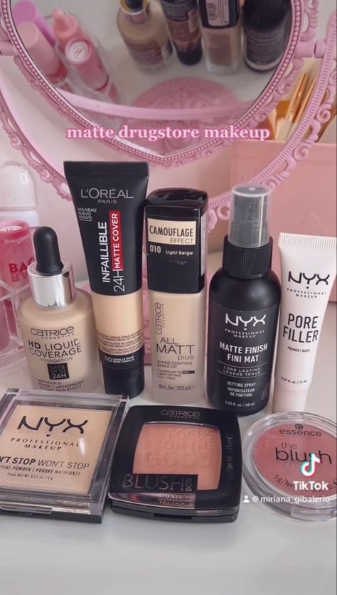 All Makeup Products List, Minimalist Makeup Bag, Nyx Products, Face Beat Makeup, Makeup Bag Essentials, Makeup Accesories, Maybelline Makeup, Smink Inspiration, Pinterest Makeup