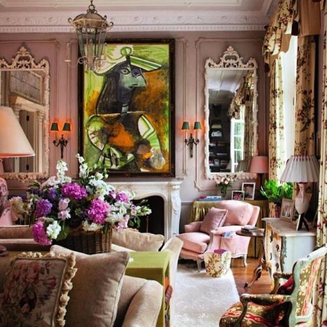 Maximalism Interior, Nicky Haslam, Diy Furniture Decor, English Country House, Maximalism, Shabby Chic Homes, Small Room, Reception Rooms, Interior Inspo