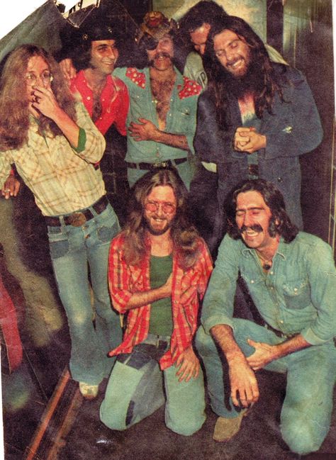 I prefer hippie Dennis to GQ Disco Dennis ;-) {GM} Dennis Locorriere, Dr Hook, Celeb Pictures, 70s Look, Impractical Jokers, Golden Oldies, Rock Groups, Rock Concert, Famous Faces