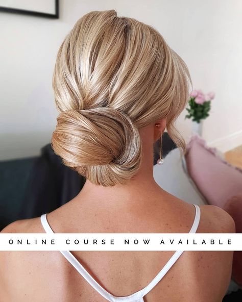 Melbourne Hair Stylist on Instagram: “Learn how to master this timeless and classic low bun - currently trending and highly requested. • So many people have asked if I'll be…” Wedding Hair Side, Bridal Hair Buns, Wedding Hairstyles Bride, Bridal Hair Updo, Elegant Wedding Hair, Bun Hairstyle, Easy Hairstyle, Wedding Hair Inspiration, Low Bun