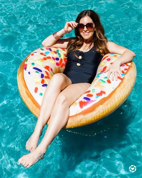 Whimsical Pool, Rainbow Donut, Donut Design, Pool Poses, Swimsuits Photoshoot, Beach Balls, Summer Poses, Donut Shape, First Day Of Summer