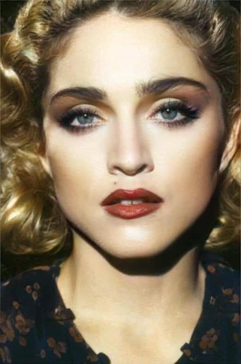 Madonna 80s Makeup, Madonna Makeup, Madonna Hair, 80s Eye Makeup, Makeup 80s, 80s Hair And Makeup, 1980s Makeup And Hair, 80s Makeup Looks, 80’s Makeup