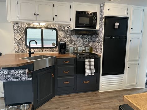 Camper Updates, Camper Upgrades, Studio Kitchenette, Rv Kitchen Remodel, Rv Decorating, Rv Interior Design, Trailer Renovation, Rv Interior Remodel, Camper Interior Design