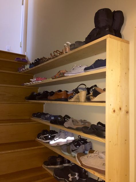 Shelves Going Up Stairs, Stair Shoe Rack, Shoe Rack Stairs, Stairwell Shoe Storage, Stair Shoe Storage Ideas, Stairway Shoe Storage Ideas, Stairway Shoe Storage, Stairwell Closet Ideas, Shoe Storage On Stairs