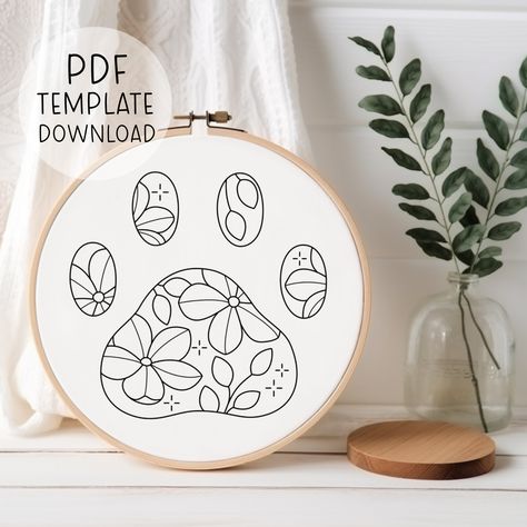 Embroidery Cat Easy, Embroidery Cat Patterns, Easy Hand Embroidery Designs, Paw Embroidery, Paw Print Embroidery, Embroidery Pattern Design, Easy Hand Embroidery, Cat Lover Birthday, Embroider Ideas