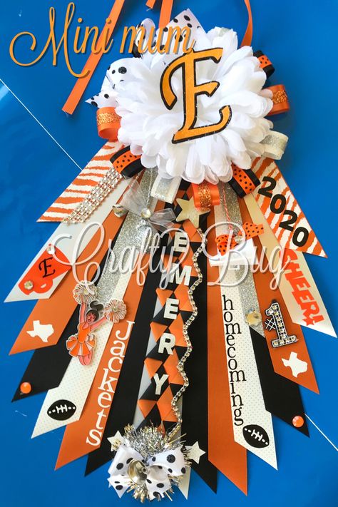 Kindergarten Homecoming Mum, Backpack Mums Homecoming, Homecoming Mum Backers, Mini Homecoming Mums, How To Make A Mum Homecoming, Mini Mums Homecoming, Homecoming Mum Base, Homecoming Mums Ideas, Hoco Garter