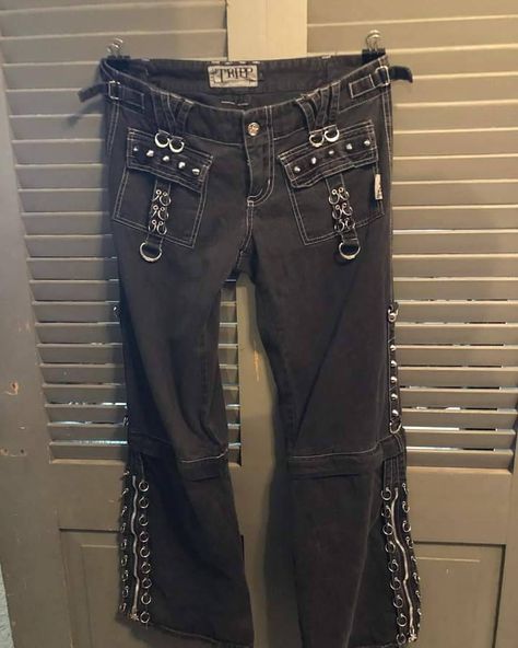 Everyday Techwear, Trip Nyc Pants, 2000s Goth Aesthetic, Crow Core, Gothic Wardrobe, Pants Diy, Goth 2000s, Tripp Nyc Pants, Punk Jeans