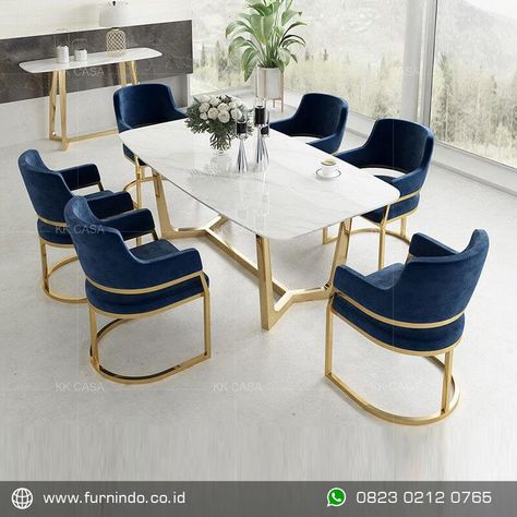 Kursi makan stainles model baru ini merupakan produk unggulan kami yang kami tawarkan kepada anda dengan kualitas terbaik dengan mebel jepara. Golden Dining Table, Luxury Leather Sofas, Luxury Dining Tables, Leather Sofa Living Room, Leather Dining Room Chairs, Dinning Room Design, Instagram Luxury, Fabric Chair, Classy Design