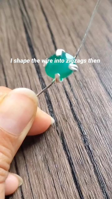 Wirewrapping on Instagram: "I learned to wrap faceted gems in prong settings by watching YouTube tutorials by Nadja from Imbali Crafts. I still have challenges determining the length of wire to use for the prongs according to the size of the stone. When I use the right length, it looks nice and secure. I like including faceted stones in the design to add admirable accents. If this video helps, please share it. . Follow to learn more! . Repost @wirewrappingposts From @mystic.Tara . . #wirewrap Wire Wrap Prong Setting, Wirewrap Tutorial, Aluminum Wire Jewelry, Clay Jewelry Ideas, Wire Wrapped Stone Jewelry, Wire Wrapping Tutorial, Woven Ring, Sculpey Clay, B Tech