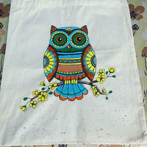 Owl painting on tote bag Madhubani Painting Owl, Cartoon Fabric Painting, Madhubani Owl, Kulo Art, Madhubani Drawing, Hand Painted Tote Bags, Madhubani Motifs, Punjabi Design, Worli Painting