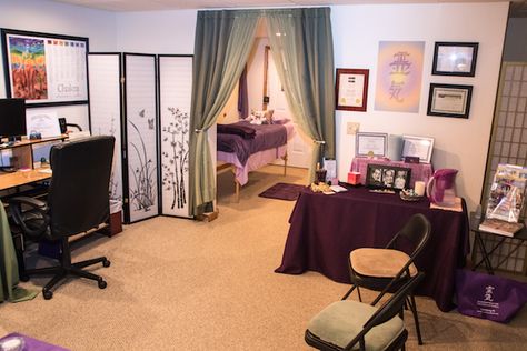 Is a Home-Based Reiki Business Right for You? (Part 1 of 2) - Reiki Rays Home Reiki Room Ideas, Reiki Office Ideas, Reiki Studio, Small Reiki Room Ideas, Reiki Room Ideas Decor, Reiki Space, Reiki After Care, Starting A Reiki Business, Reiki Business Ideas